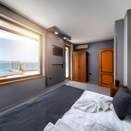 Petrov Family Hotel Nesebar Exterior photo