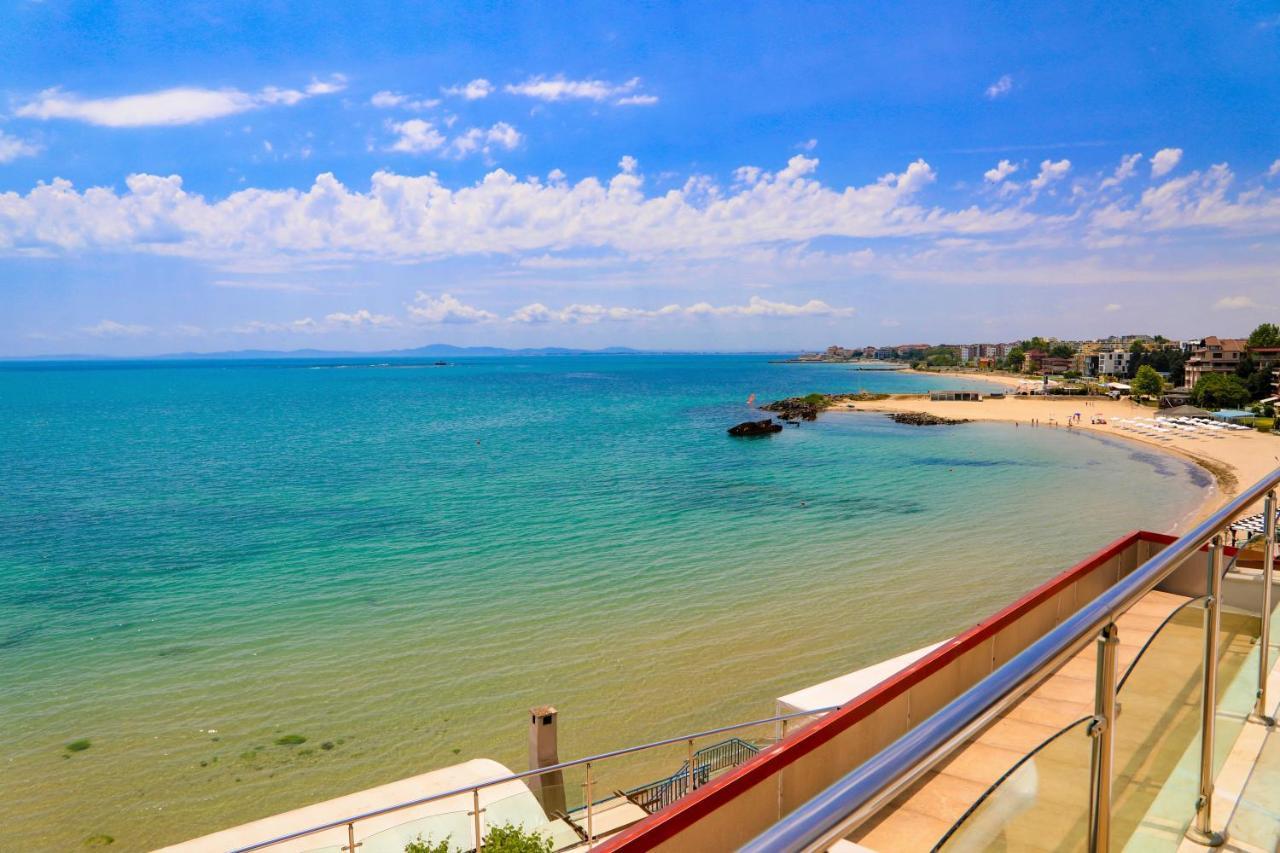 Petrov Family Hotel Nesebar Exterior photo