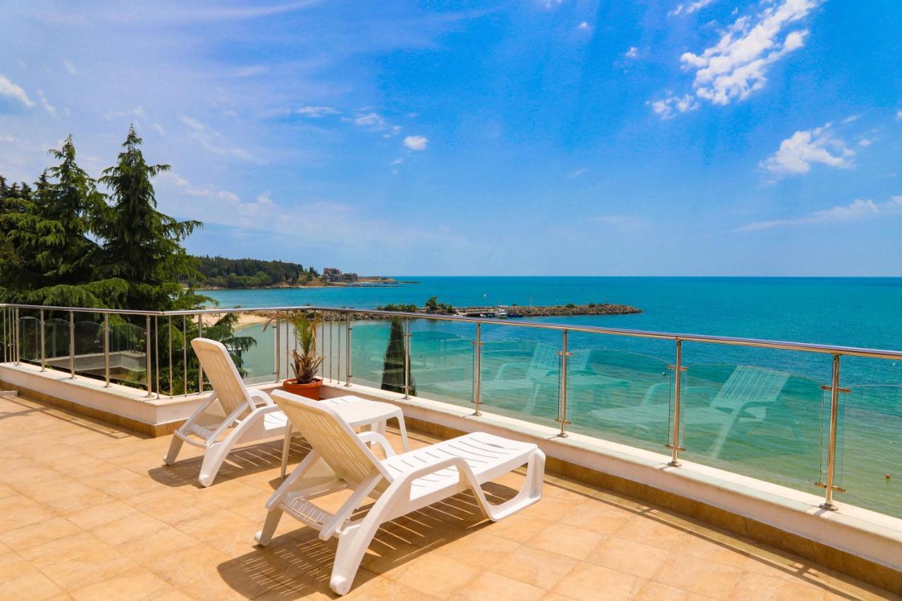 Petrov Family Hotel Nesebar Exterior photo