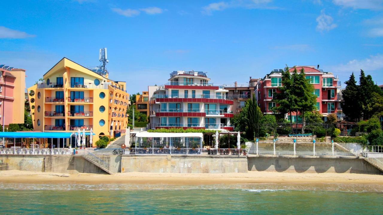 Petrov Family Hotel Nesebar Exterior photo
