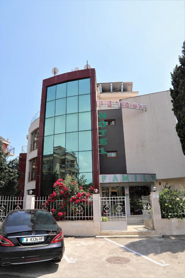 Petrov Family Hotel Nesebar Exterior photo